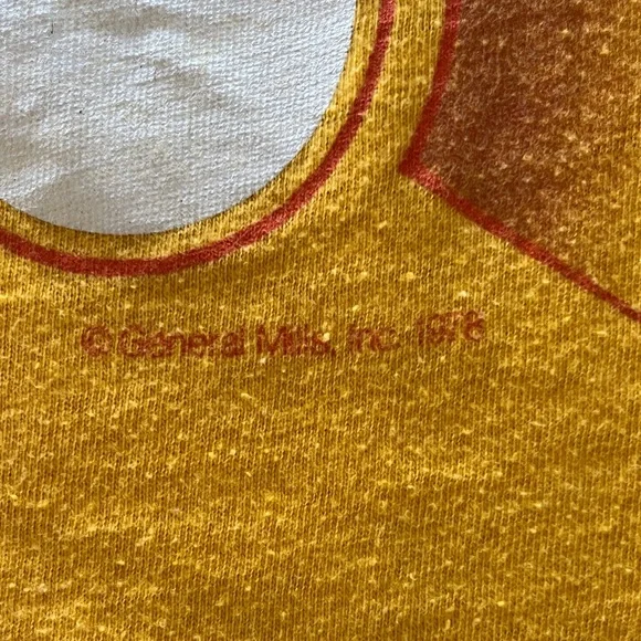 1978 Vintage Golden Grahams T-Shirt - Picture 4 of 7